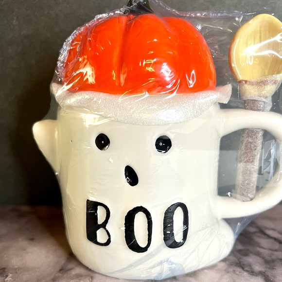 Halloween Ceramic Boo Ghost Mug with Pumpkin Topper Lid + Witch Broom Spoon - Picture 3 of 8